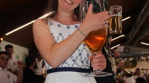 Schuetzenhochamt Fruehshoppen am Sonntag